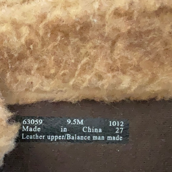 Clarks Boots Winter Leather Suede Women’s Size 9.5 Medium Brown Comfort Warm - Picture 5 of 13